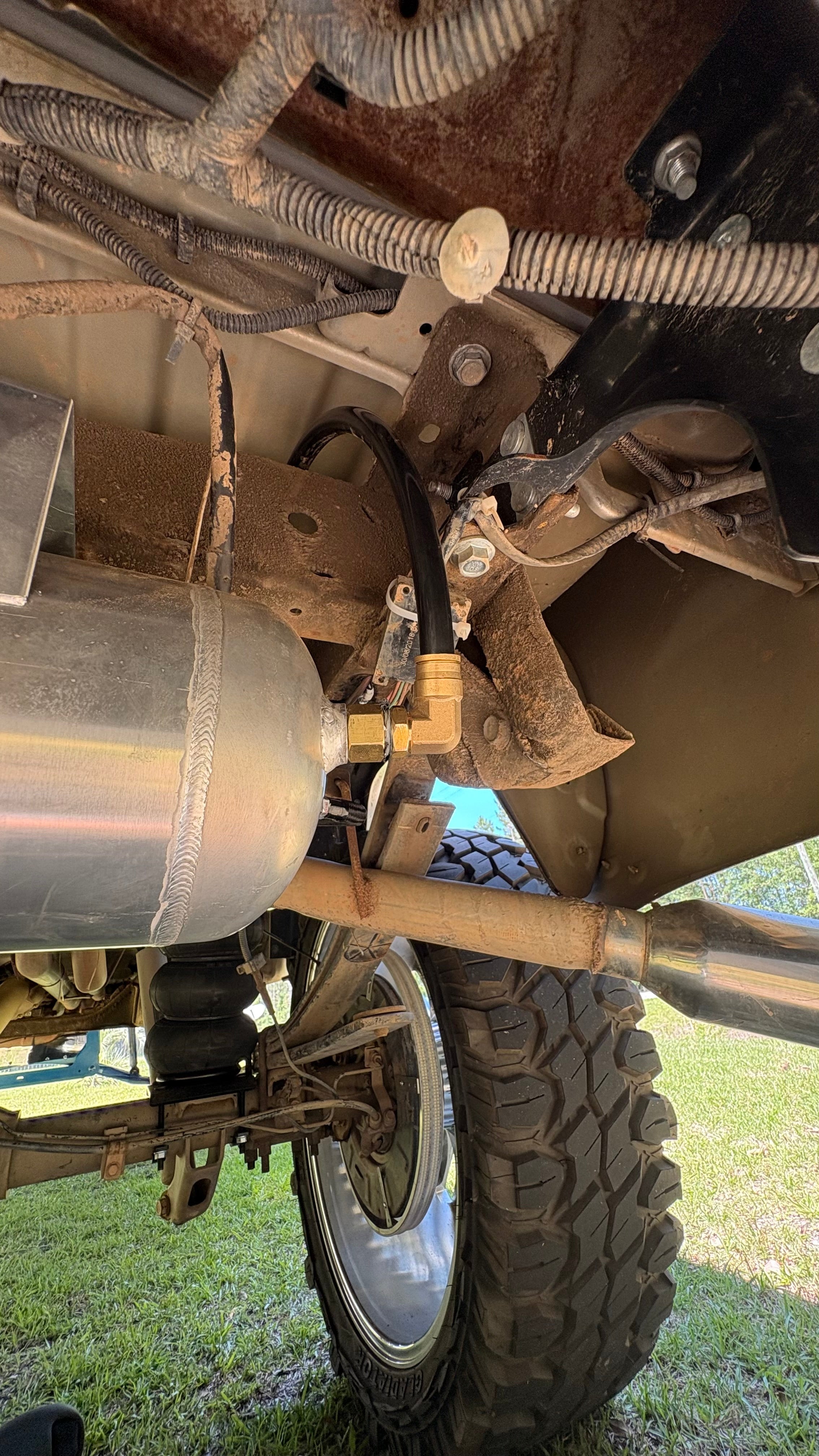 07-18 GM Pickup Airbag Kit (Underneath Mounting)